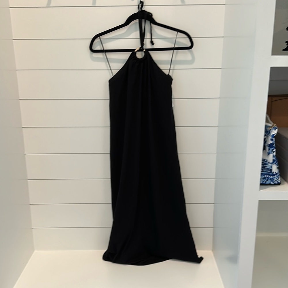 Old Navy halter dress. Black. Size medium. Never worn. Hits below the knee.